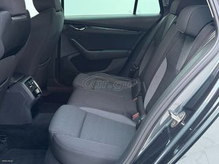 Skoda Octavia 2021 2.0 TDI-thumb-9