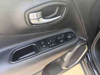 Jeep Renegade 2018 1.6 M-Jet Limited-thumb-20