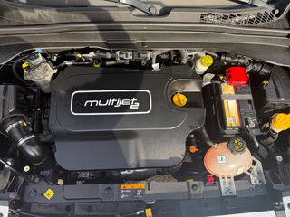 Jeep Renegade 2018 1.6 M-Jet Limited-thumb-24