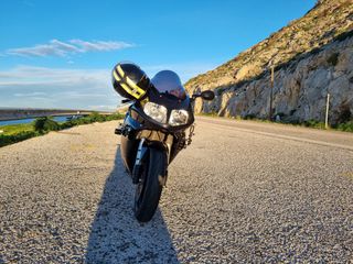 Triumph Daytona 955i 2006-thumb-8