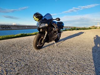 Triumph Daytona 955i 2006-thumb-9