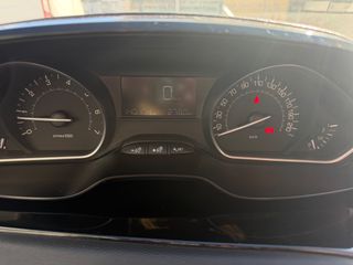 Peugeot 208 2015 1.0 ACTIVE-thumb-8