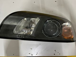 Μπροστά Φανάρι / Volvo S40 04'-12' (Αριστερα)