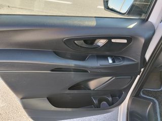 Κλούβα Mercedes-Benz 2019 vito 116 long-thumb-26