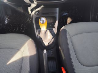 Renault Captur 2017 EURO 6-thumb-16