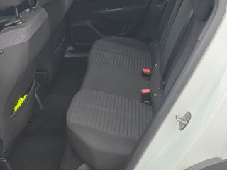 Peugeot 2008 2022 Blue-HDi Active Pack-thumb-15
