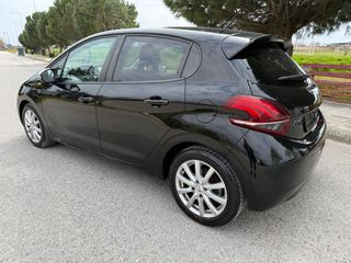 Peugeot 208 2016 Style 1.6 bluehdi-thumb-27