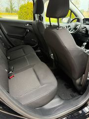 Peugeot 208 2016 Style 1.6 bluehdi-thumb-41