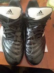 Adidas leader football