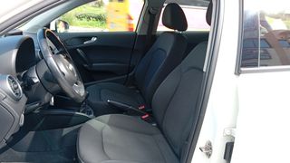 Audi A1 2014 1.6 TDI AMBITION !!!-thumb-27