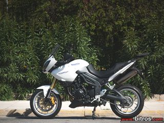 Triumph Tiger 1050 2011 3 ΒΑΛΙΤΣΕΣ ΛΙΓΑ ΧΛΜ!!! 1ΧΕΡΙ ΙΔΙΩΤΗ ΑΨΟΓΟ-thumb-2