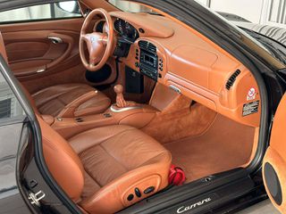Porsche 911 2003 996-thumb-5