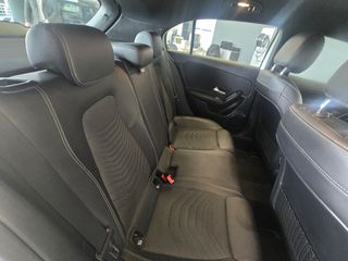 Mercedes-Benz A 180 2021 STYLE LINE-thumb-6