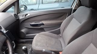 Opel Corsa 2012-thumb-10