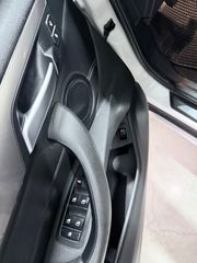 Bmw X1 2018 XDRIVE18D-thumb-18