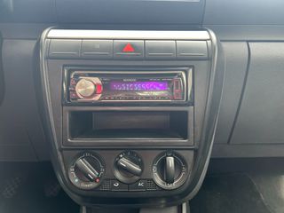 Volkswagen Fox 2005 1.4-thumb-12