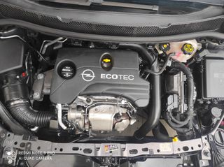 Opel Astra 2016-thumb-30