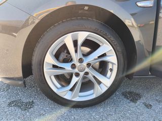 Opel Astra 2016-thumb-24