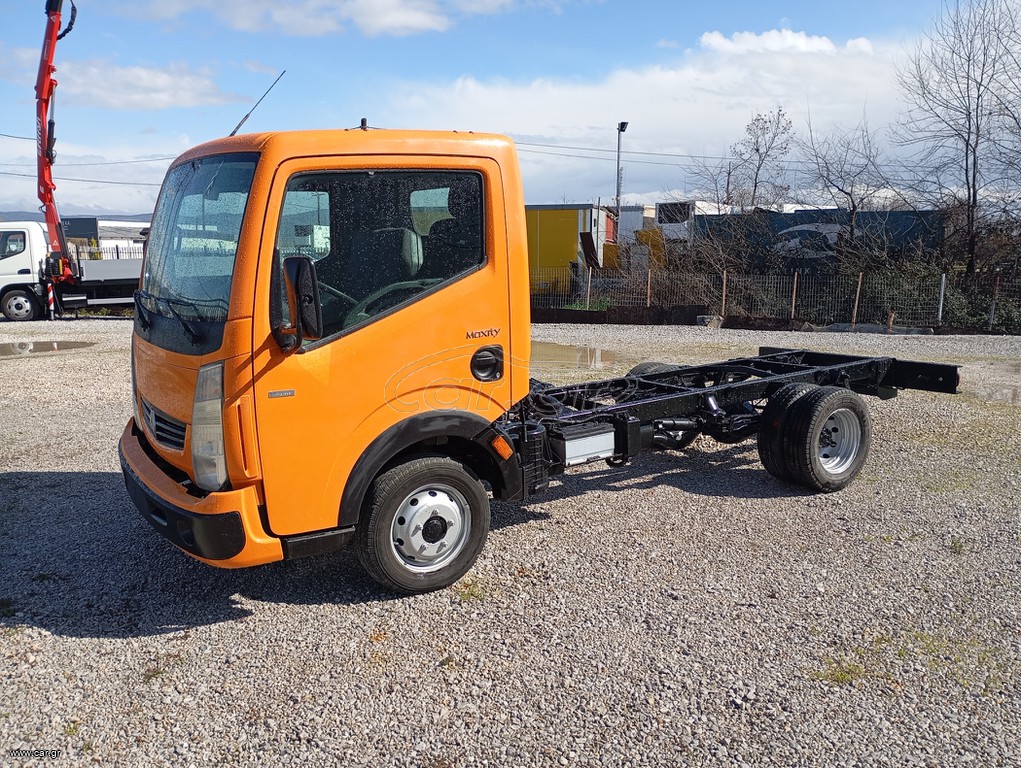 Ανατροπή Nissan 2011 CABSTAR  MAXITY