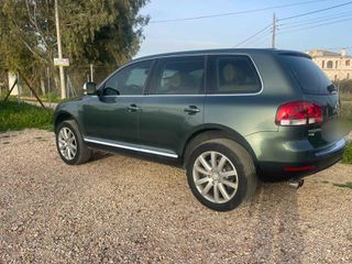 Volkswagen Touareg 2004 3.2 TSI-thumb-1