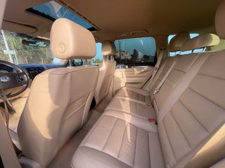 Volkswagen Touareg 2004 3.2 TSI-thumb-10