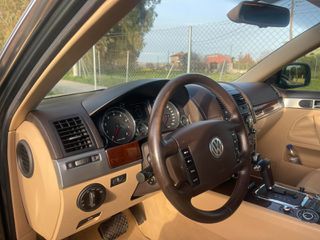 Volkswagen Touareg 2004 3.2 TSI-thumb-12