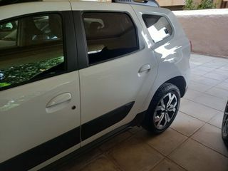 Dacia Duster 2023 JOURNEY-thumb-6