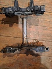 Τιμονόπλακα/ σταυρός Yamaha Xt200-thumb-1