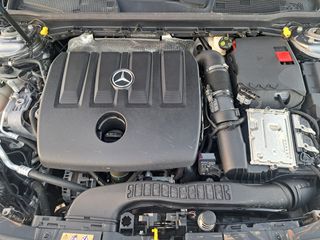 Mercedes-Benz A 180 2020-thumb-14