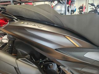 Piaggio Beverly 400 2026 25th Anniversary !!! ΕΤΟΙΜΟΠΑΡΑΔΟΤΟ !!!-thumb-18