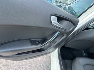 Audi A1 2014 SPORTBACK-thumb-11