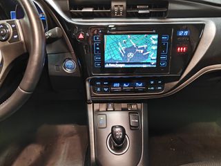 Toyota Auris 2016 SKYVIEW / Hybrid-thumb-35