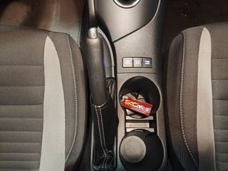 Toyota Auris 2016 SKYVIEW / Hybrid-thumb-36