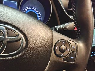 Toyota Auris 2016 SKYVIEW / Hybrid-thumb-38