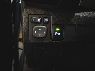 Toyota Auris 2016 SKYVIEW / Hybrid-thumb-40