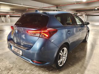 Toyota Auris 2016 SKYVIEW / Hybrid-thumb-10