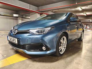 Toyota Auris 2016 SKYVIEW / Hybrid-thumb-17