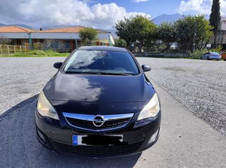 Opel Astra 2011 ASTRA J
