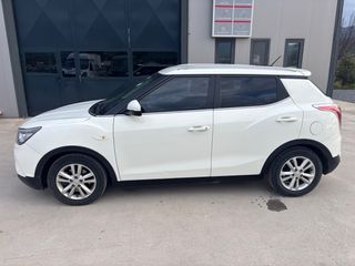 SsangYong Tivoli 2016-thumb-8