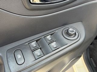 Renault Captur 2015 1.5 DCI-thumb-11