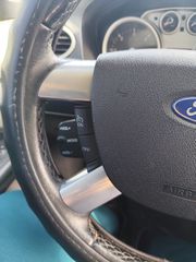 Ford Focus 2010-thumb-7
