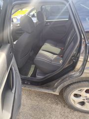 Ford Focus 2010-thumb-14