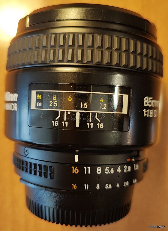 Nikon AF Nikkor 85mm f/1.8D