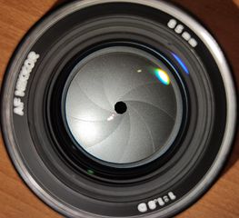 Nikon AF Nikkor 85mm f/1.8D-thumb-2
