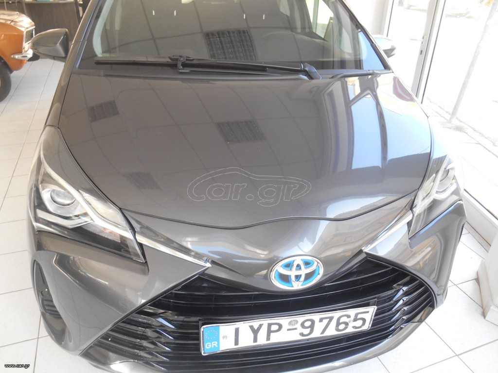 Toyota Yaris 2020 HYBRID AUTOMATIC