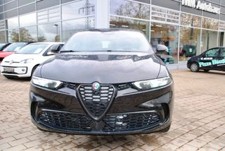 Alfa Romeo Tonale 2023-thumb-3