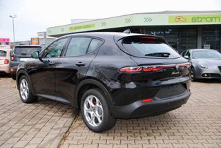 Alfa Romeo Tonale 2023-thumb-8