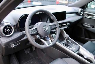 Alfa Romeo Tonale 2023-thumb-45
