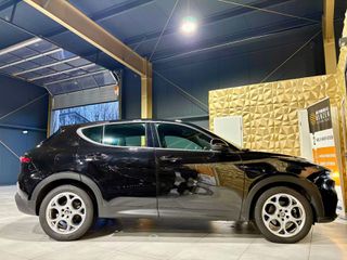 Alfa Romeo Tonale 2023-thumb-14