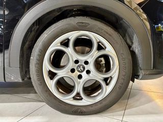 Alfa Romeo Tonale 2023-thumb-15